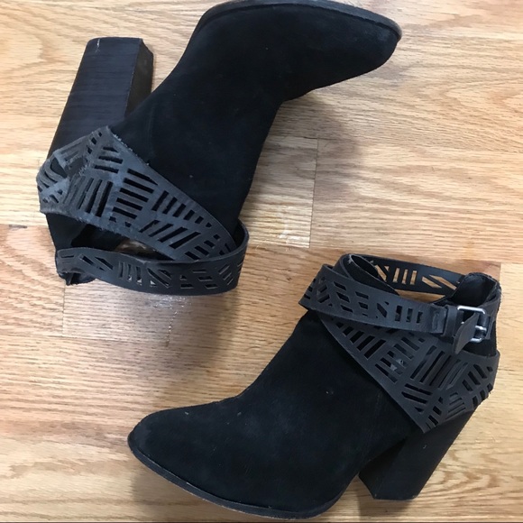 Joe’s Black Rocker Boot - Picture 3 of 5